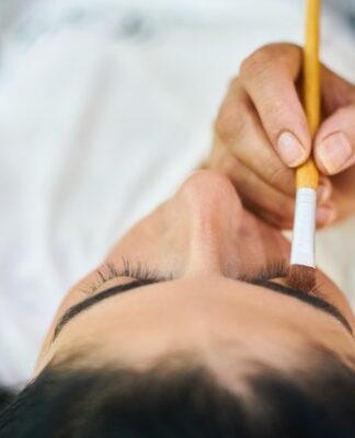 Akcesoria niezbędne do nakładania henny