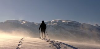 Czym się różnią buty trekkingowe od Hikingowych?