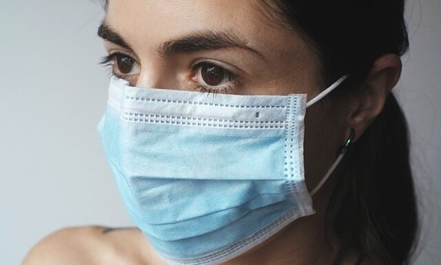 Czy mokry kaszel jest objawem koronawirusa?