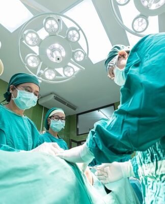 Jakie wykształcenie musi mieć pielęgniarka oddziałowa?